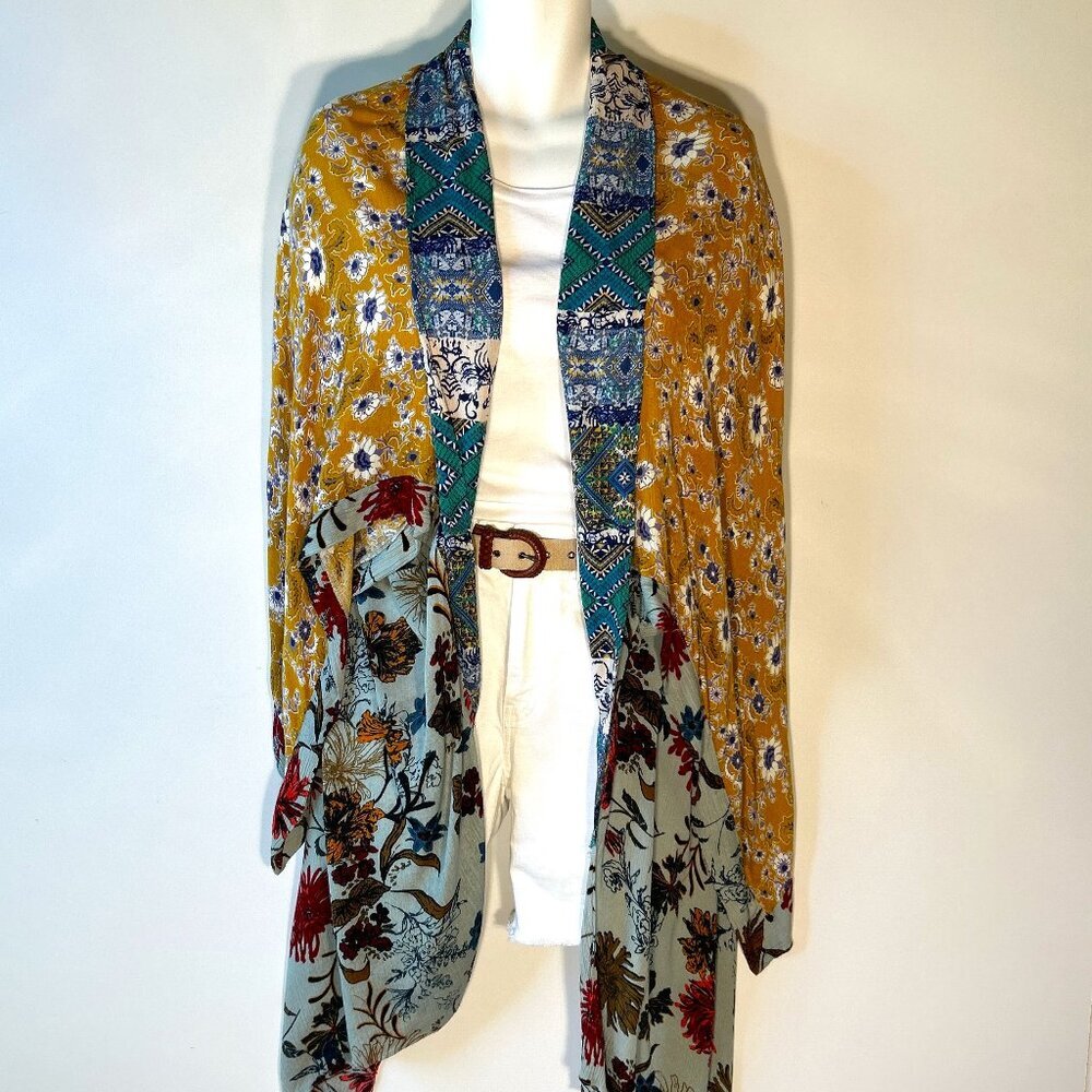 Giddy Up Glamour S/M Multi Color Floral Long Kimono Boho Chic Cover up Cottage